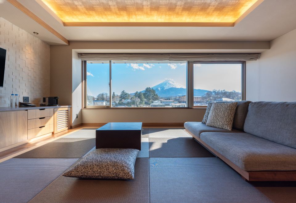 附樓5F西式房帶富士山景觀浴缸