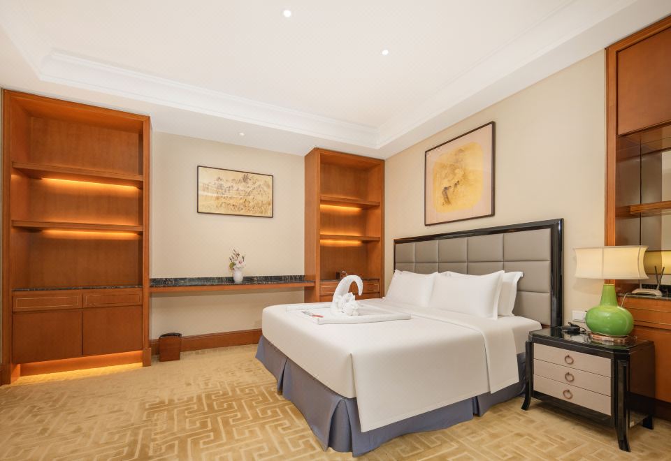 湖景露臺溫泉家庭套房