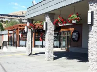 Prestige Vernon Lodge and Conference Centre Hotels in Vernon