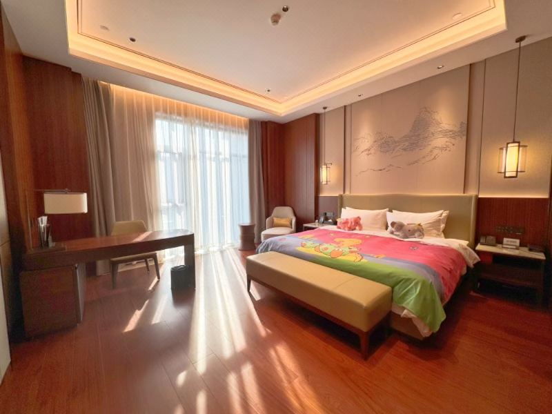 家庭套房A（二居室大空間+超大露台+全屋新風）