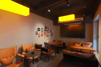 Lingxi Homestay Hotel (Chenzhou Yuhou Street Branch)