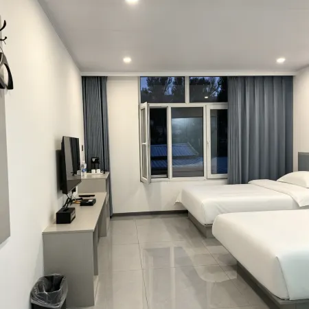 Jianshanyuan Homestay (Barkol Ancient City)