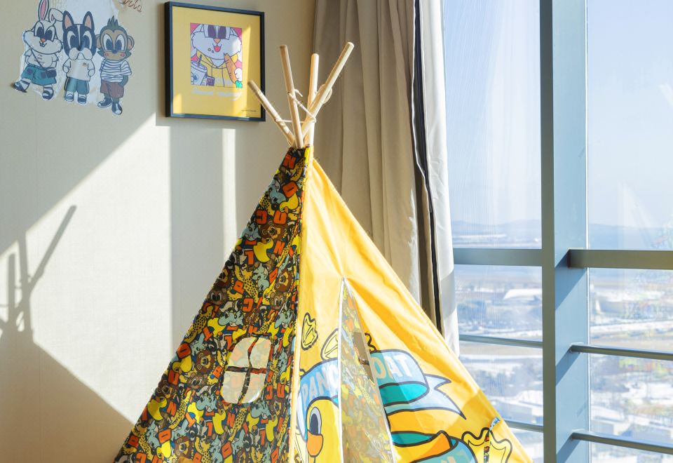 小黄鸭主题亲子房