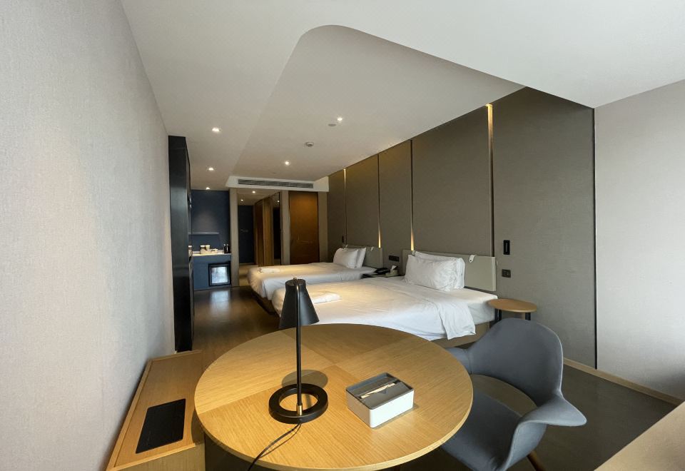 几木家庭房（手机投屏+小冰箱）