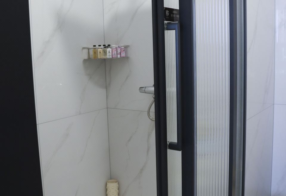 B.duck小黄鸭行政亲子房