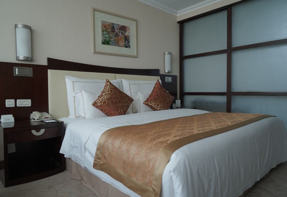 商務套間（城市景觀+落地窗）