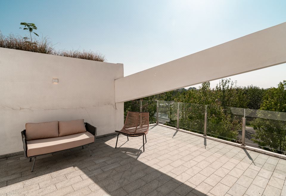 甄选特色房（露台）