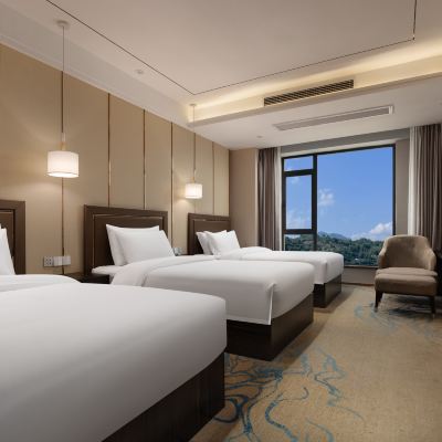 豪華三人間+舒適床品+影視VIP 張家界龍翔國際飯店（天門山索道店）優惠