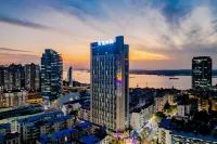 Meisu • Flower Hot Spring Hotel (Wuhu Pedestrian Street Binjiang Branch) Hotels in 