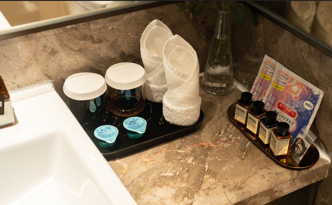 180°全湖景行政大床房