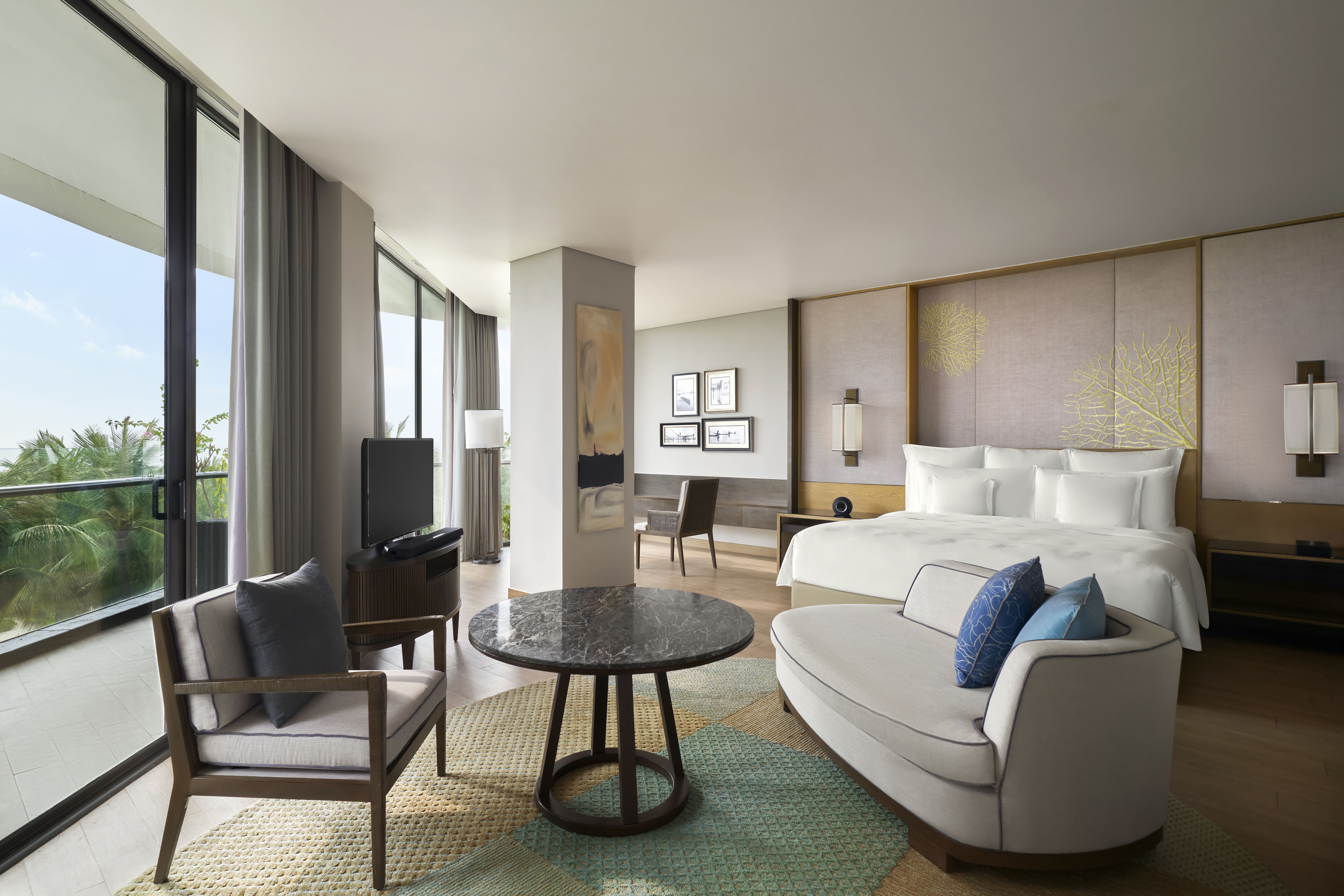 园景精致特大床套房（带露台）