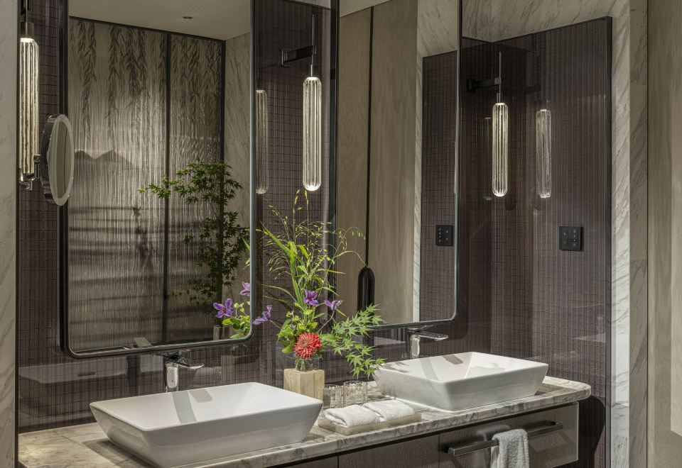 尊贵城景双床房