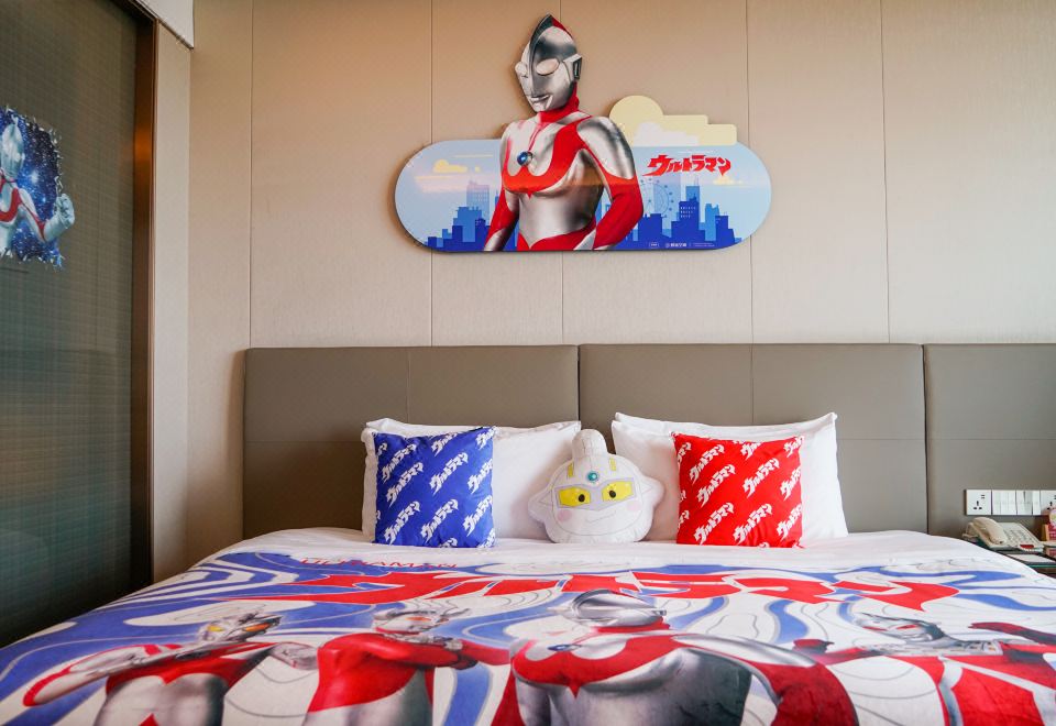 奥特曼主题亲子房（大床）