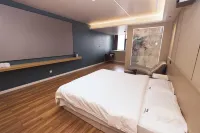 Mamba E-sports Business Hotel (Baoding Futurestone Wanda Plaza)