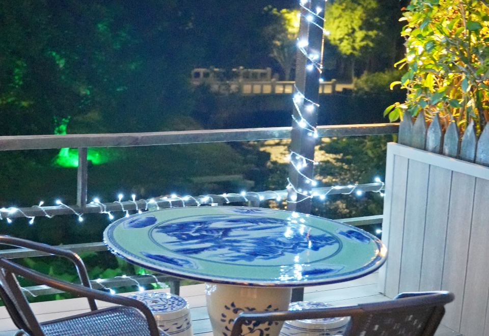 1881 Peninsula Hotel Garden Terrace Pavilion Lake View Room