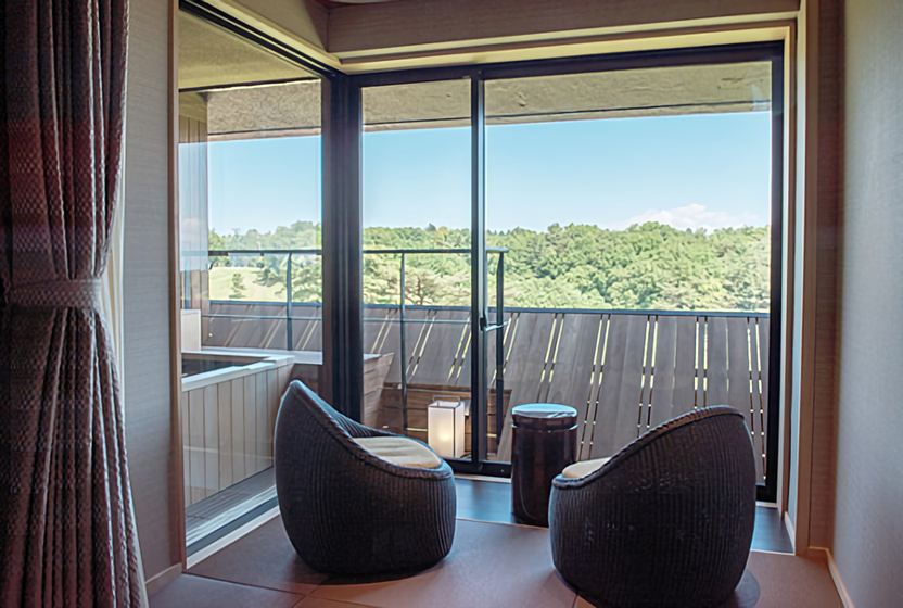 【富士山侧】温泉露天浴池（2号馆日西合璧房）