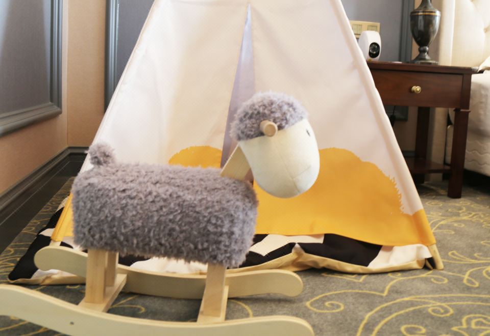 Baihualin Hot Spring Valley HotelShaun The Sheep Theme Double Bed Room