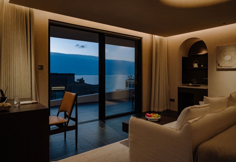 海景豪華特大床房06「戴森吹風機+全屋智能」