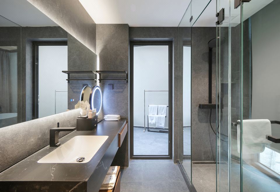 云清270°景2+1地暖家庭房（鹅绒被+洗衣机+戴森吹风机）