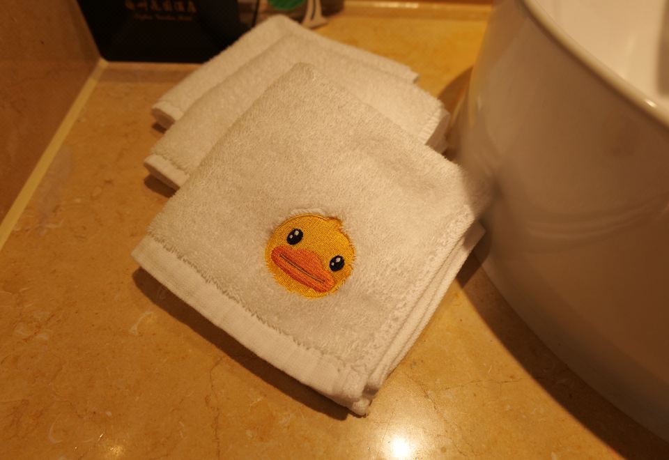 Xizhou Garden HotelFamily-friendly Family Room