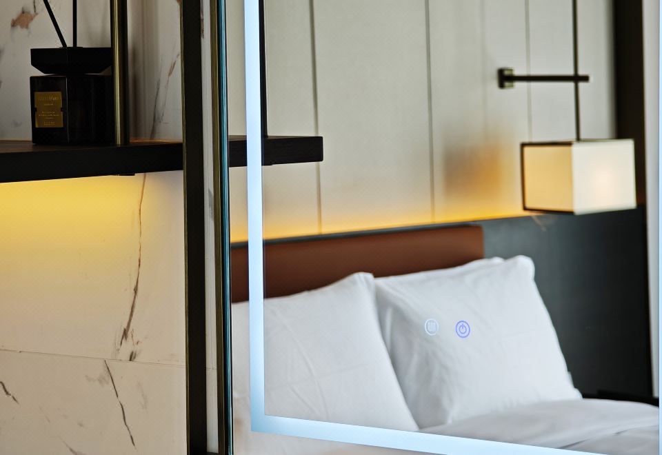 Beijing Oriental Mao HotelElegant Queen Room