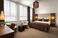 Hotel la Reine Các khách sạn ở 