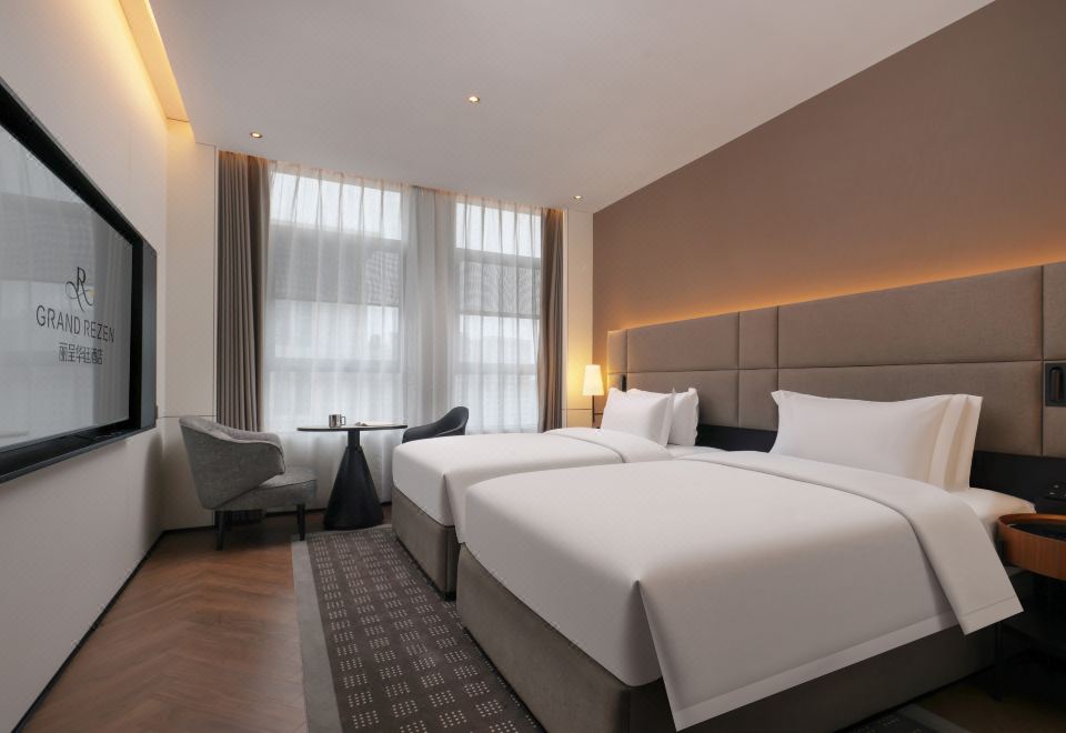 2-bed Room With City View