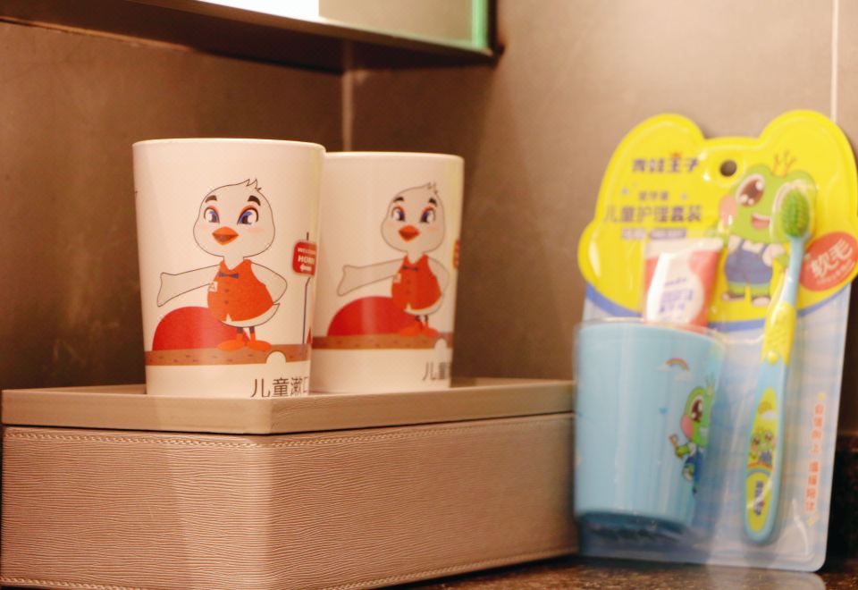 小童專享-琥珀房