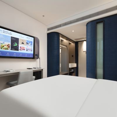 舒適大床房-小冰箱+投屏電視+智能馬桶 杭州西湖湖濱浣紗路輕居飯店優惠