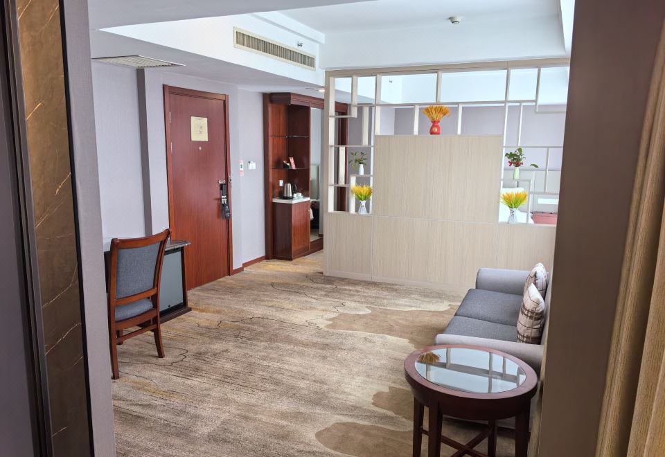 商務套間（加濕器+小冰箱）