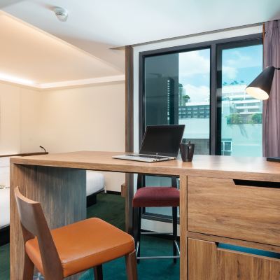 高級特大床房 曼谷素坤逸 15 巷美蒂雅摩德優惠