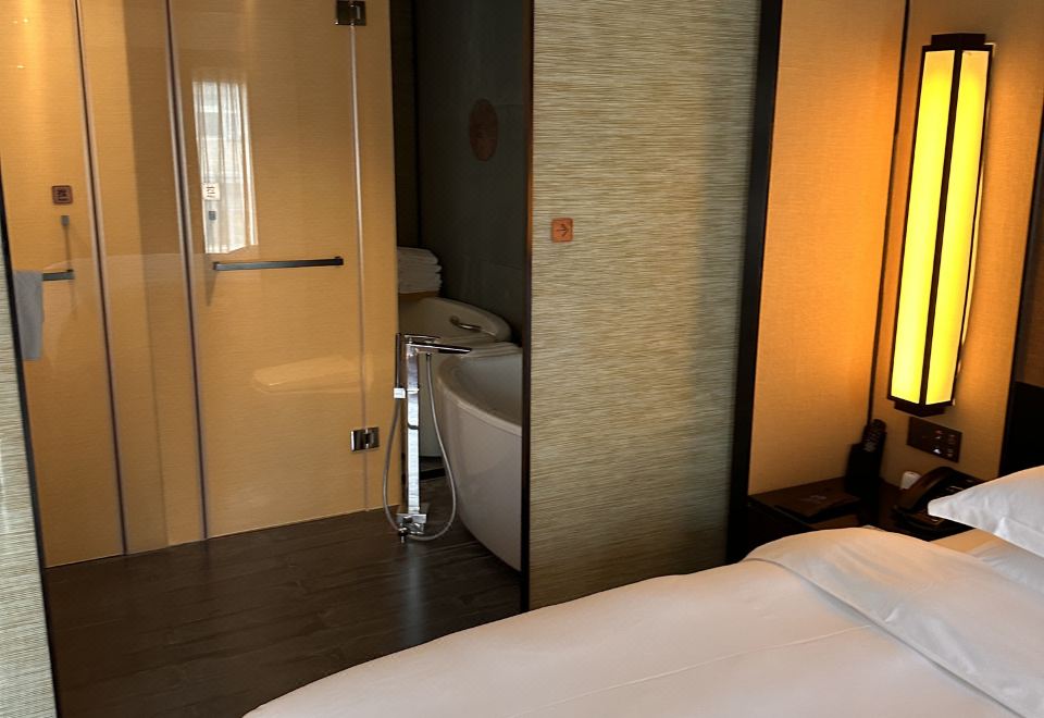 特惠豪华大床房