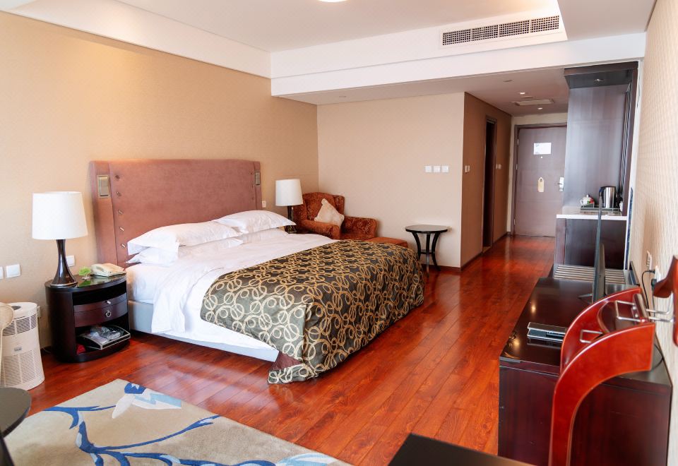 Hua Bin International HotelMisty Double Bed Room (Closed Window)