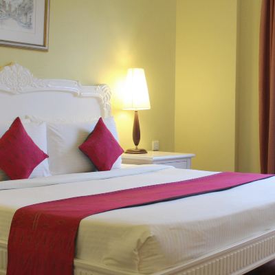 一卧室特大床套房 文冬甘榜武吉丁宜科爾馬村波爾加雅希爾斯酒店優惠