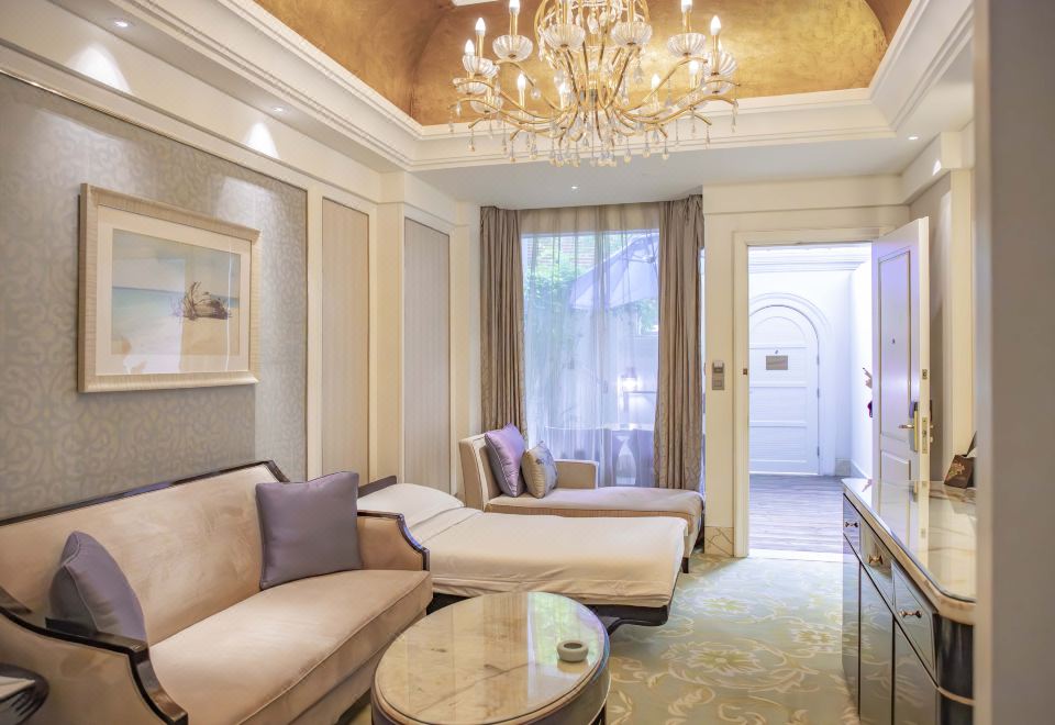 InterContinental Chengdu Global CenterBuilding D Exclusive Courtyard Triple Room