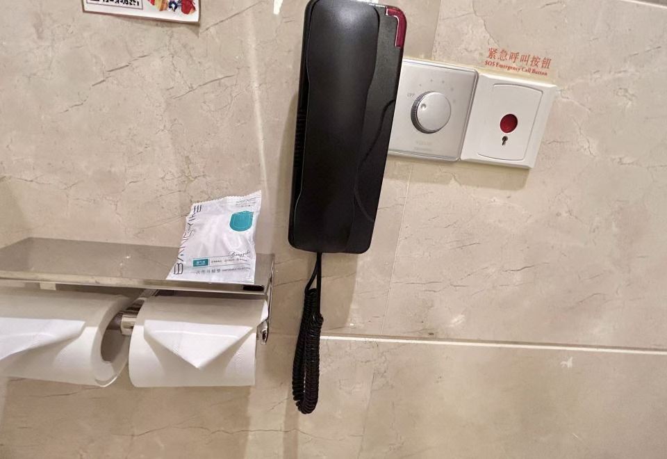 Gloria Grand Hotel JishouNo-smoking Lake View Twin