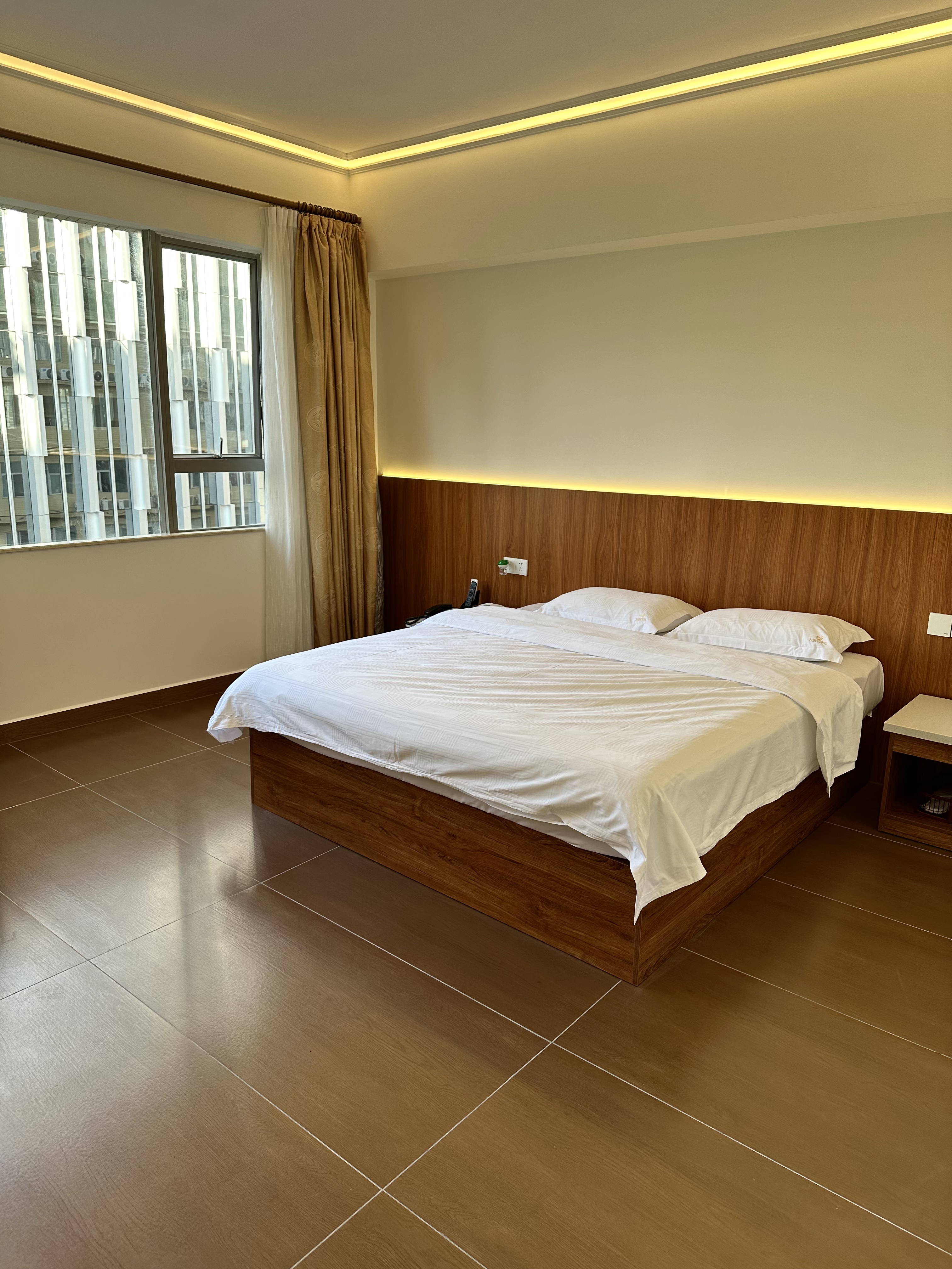 高级商务大床房（独立烘乾机）