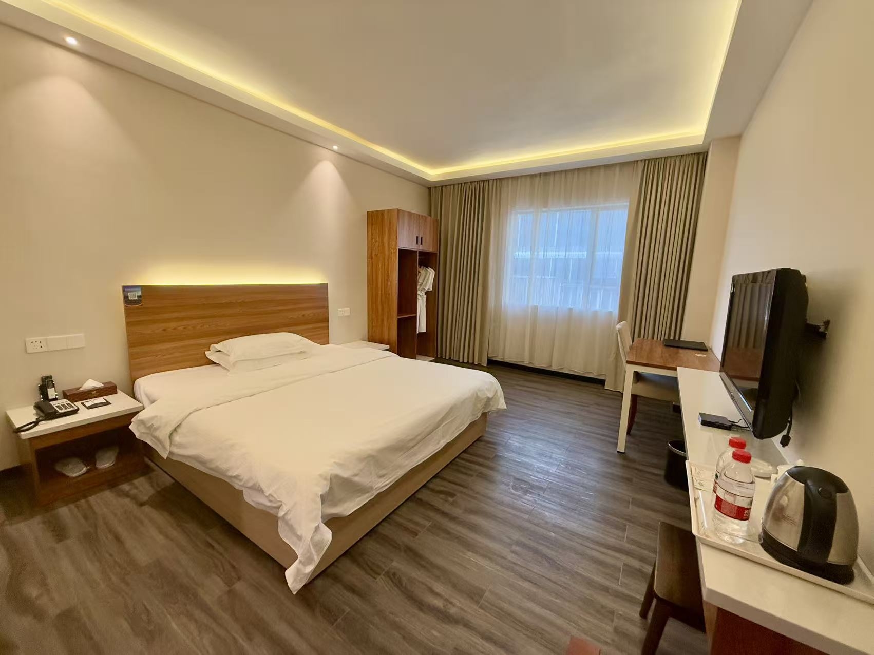 悅享豪華大床房（獨立烘乾機）