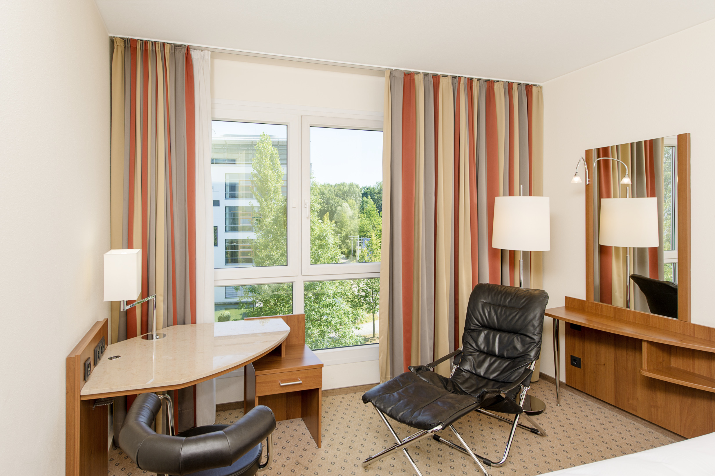 标准房（3成人）