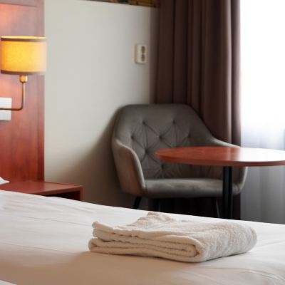 Twin Room New West Inn Amsterdam Promo Code