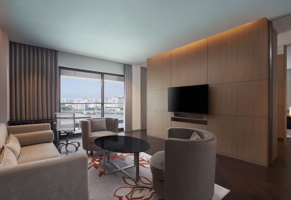 甄選江海勝景套房-戶外陽臺丨觀世紀大橋海景