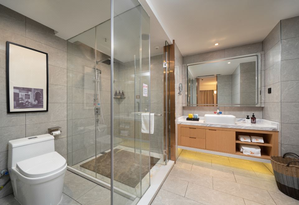 Oriental Double Bed Room (Smart Guest Control + Comfort Bedding + Executive Office Area)