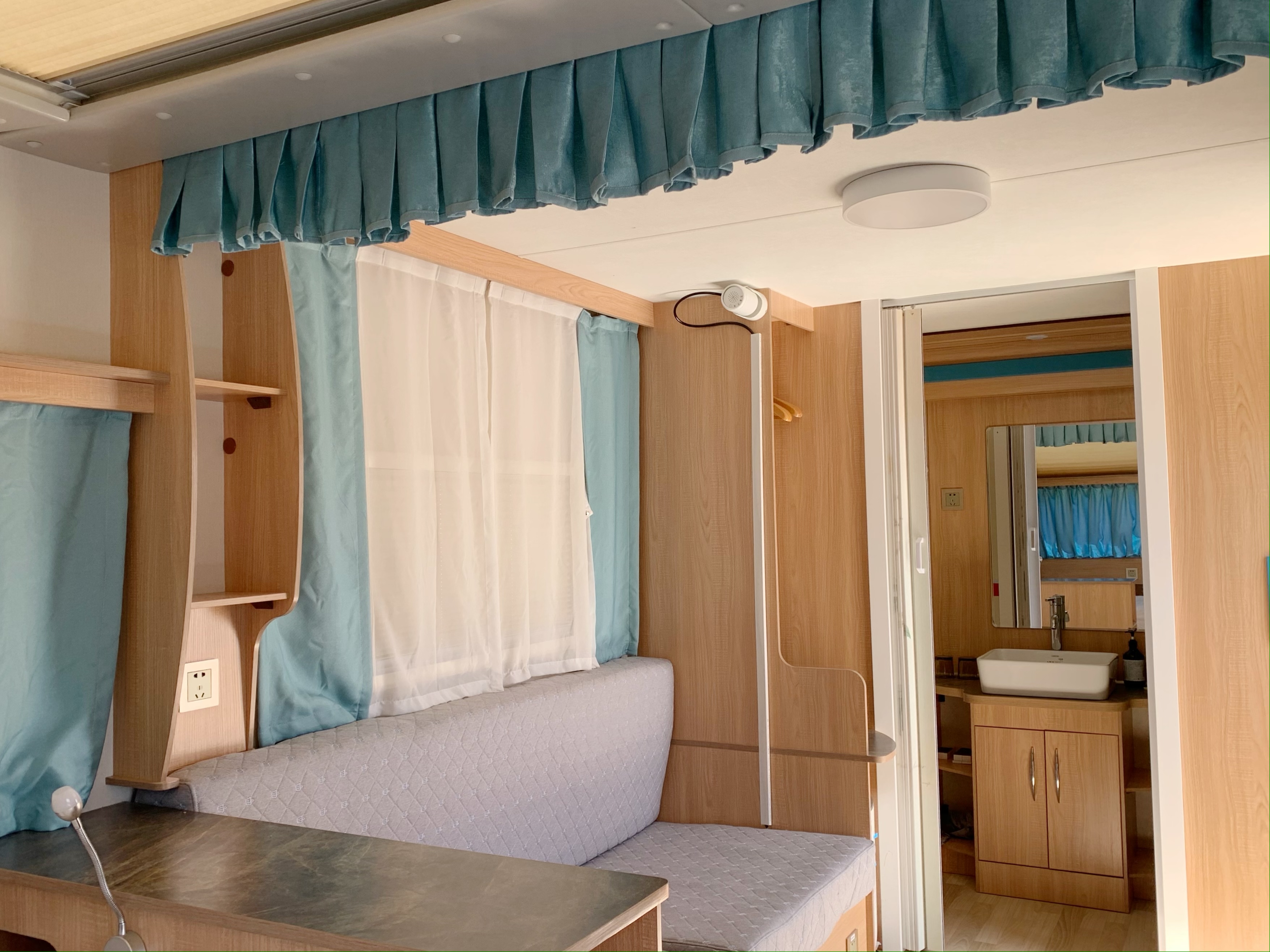 星湖秘境|房车供氧大床房-星空天幕