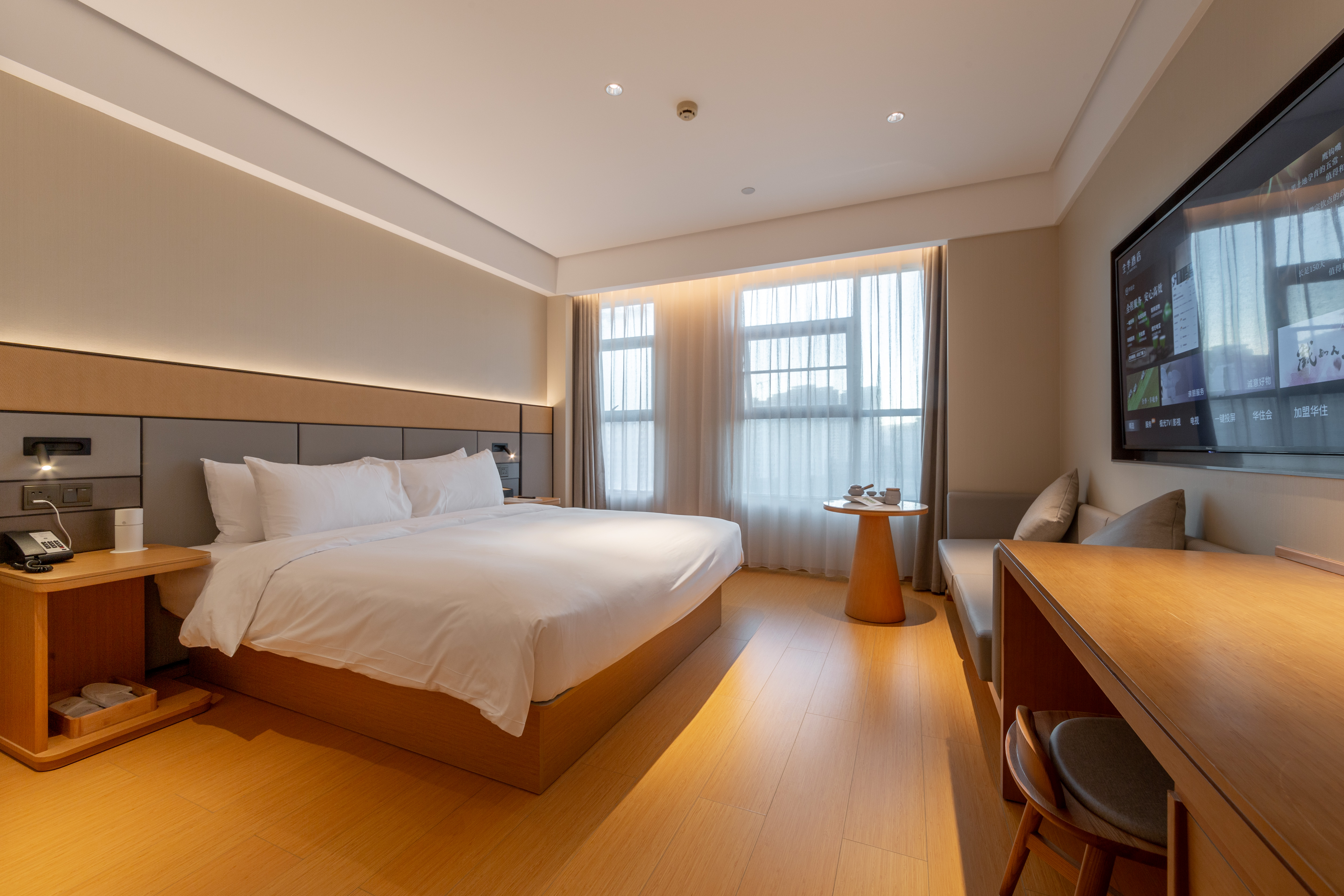 高级大床房【独立空调|拾趣茶具】