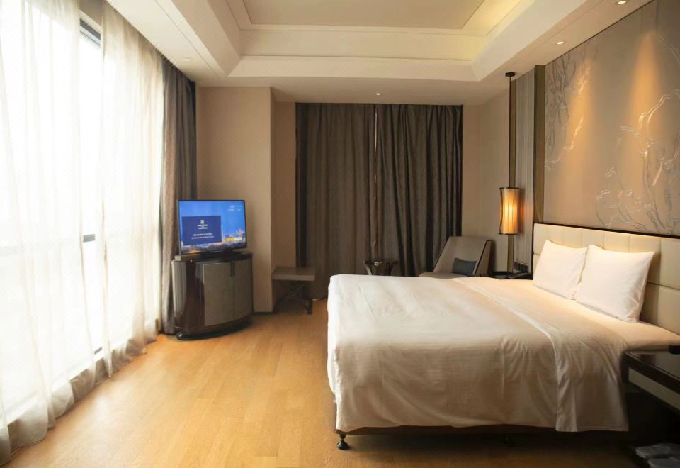 Wanda Realm FuyangElegant Queen Room