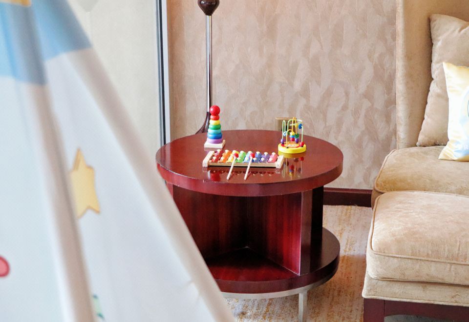 皇冠家族主题房