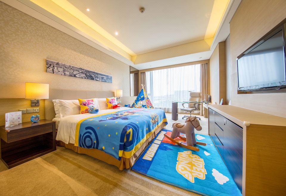 Crowne Plaza Guangzhou HuaduSuper Wings Kids Theme Room-King Bed