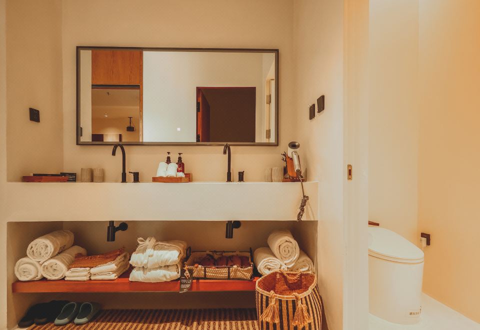 海灘?瀉湖親子雙臥房