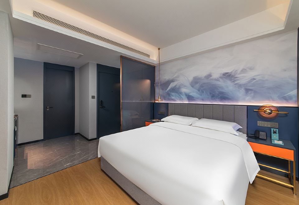 R-丽致大床房（全屋地暖+超大飘窗+榻榻米+智能马桶）