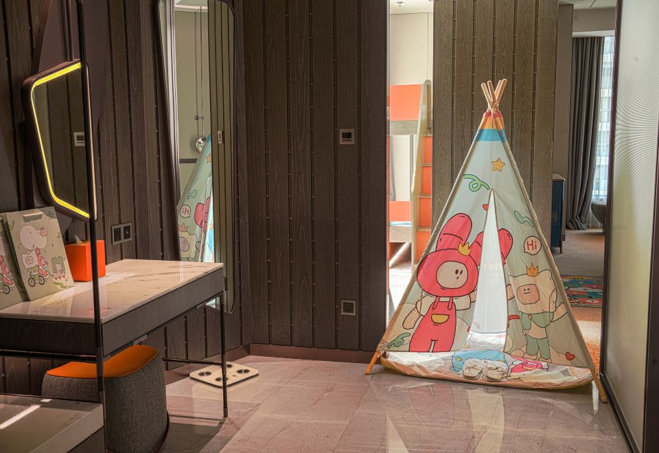 高級房大床小童主題